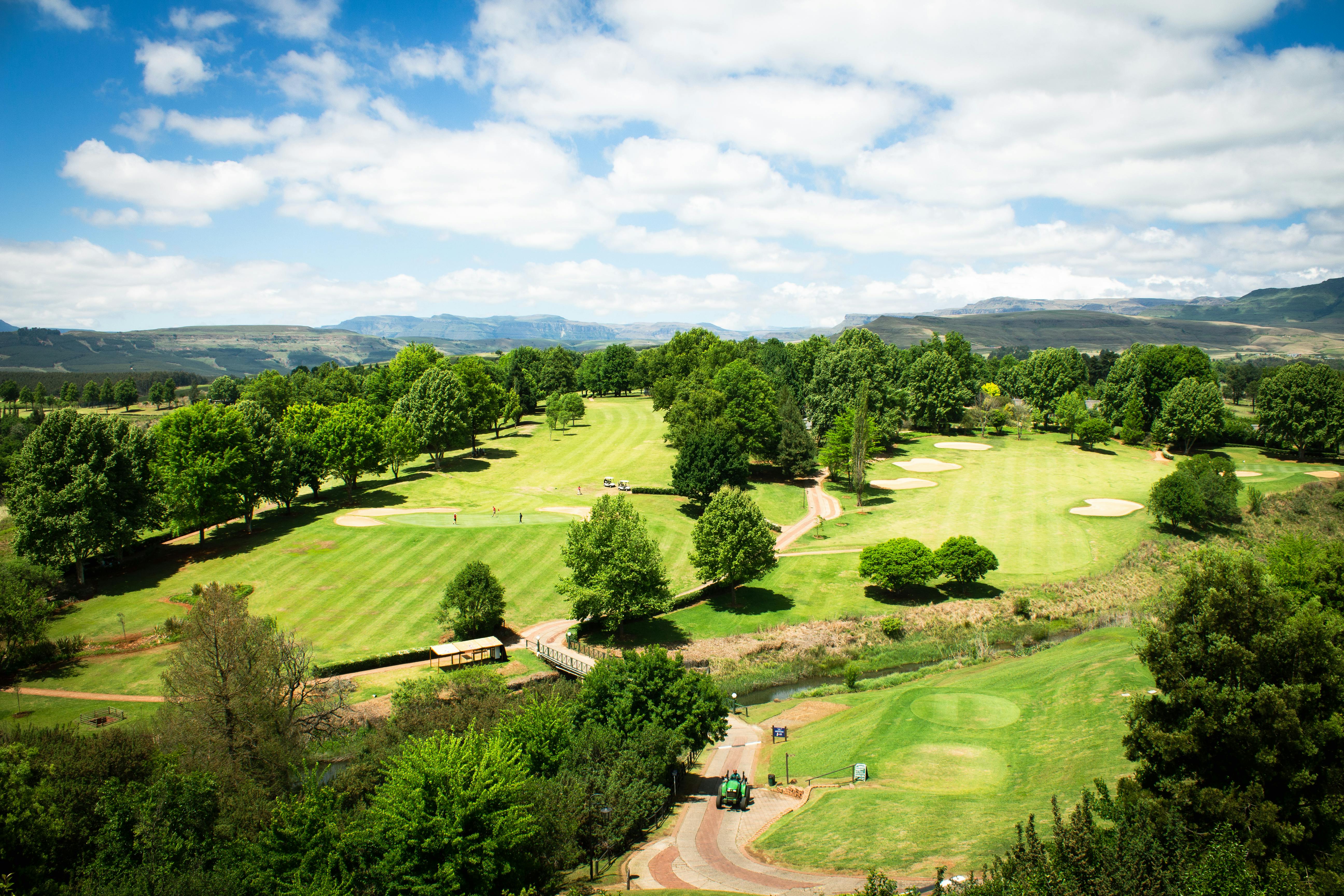 봄 골프장 사진