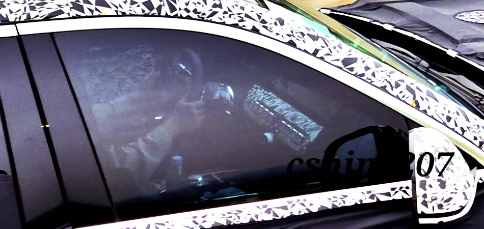 제네시스 GV90 테스트카의 실내