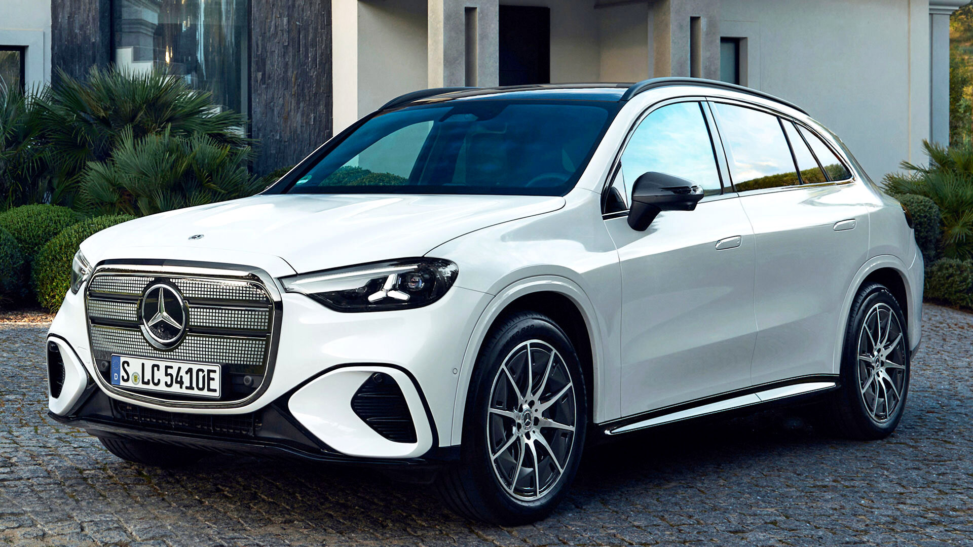메르세데스 GLC 전기차 가격 인하 - 메르세데스 GLC 250 전기차 외관