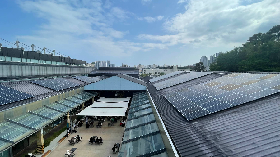 F1963 주차장에서 스퀘어로 이동