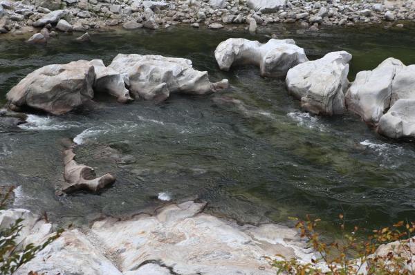 인제 내린천: 짜릿한 액티비티의 천국