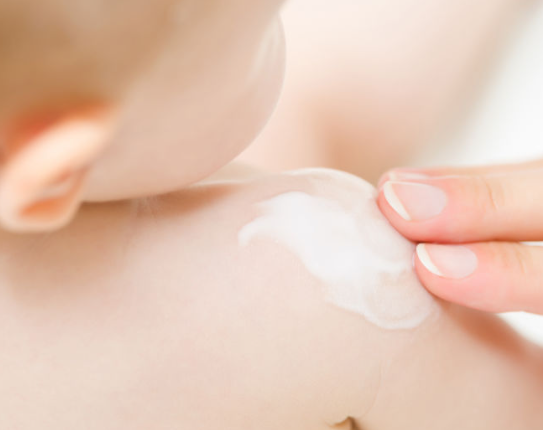 아기 태열 vs 아토피 피부염 구분 및 관리