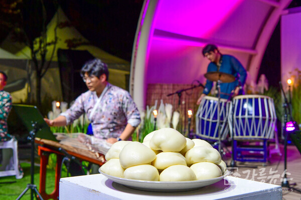 안흥진빵축제 현장(히어로 이미지: 교체)