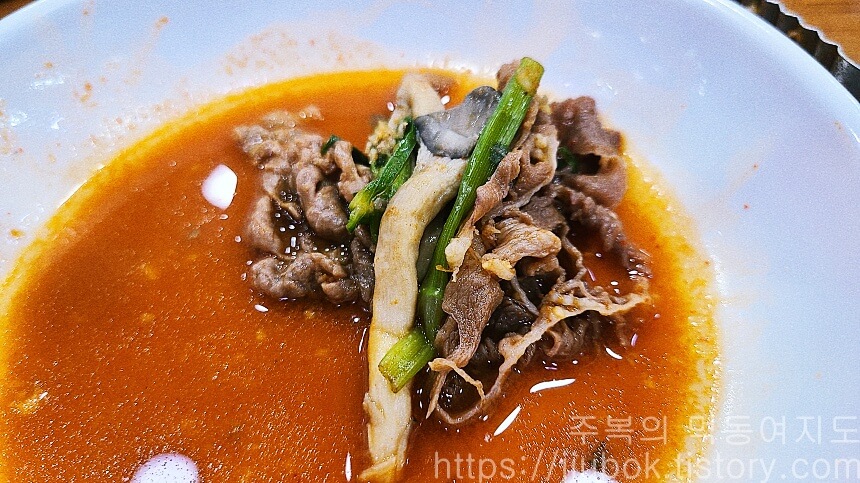 등촌샤브칼국수-버섯샤브칼국수-고기-맛-2