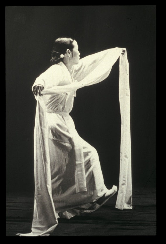 한국 전통 무용&amp;#44; 우아한 춤사위의 세계