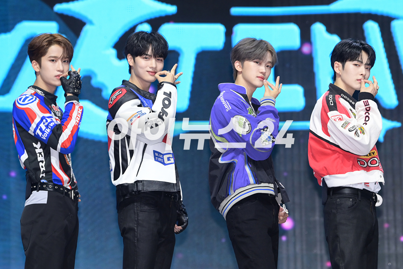 그룹 루네이트(LUN8)가 15일 오후 서울 광진구 예스24라이브홀에서 진행된 루네이트 첫 번째 미니앨범 'CONTINUE?'(컨티뉴?) 발매 기념 쇼케이스에 참석해 전의를 불태우고 있다. [사진=정소희 기자]