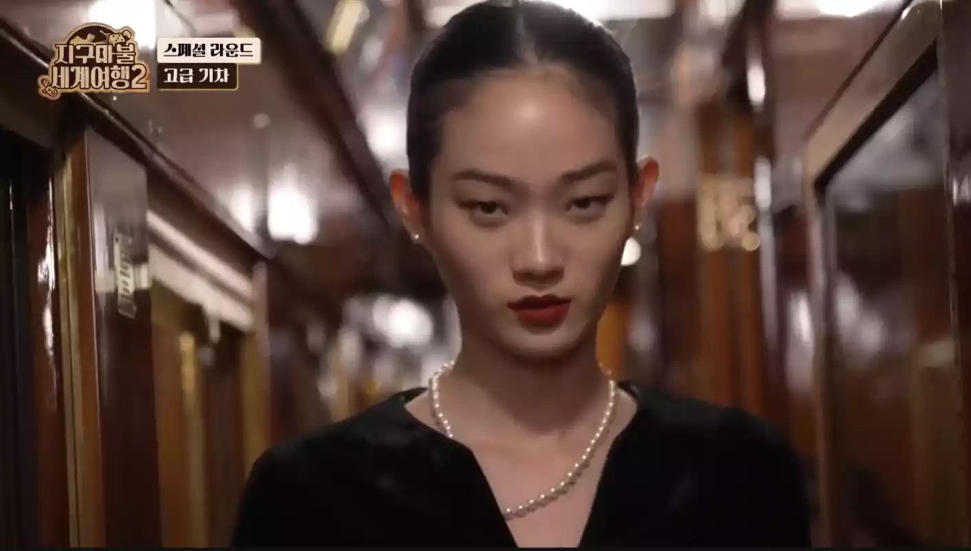 마들 신현지 드레스 차림