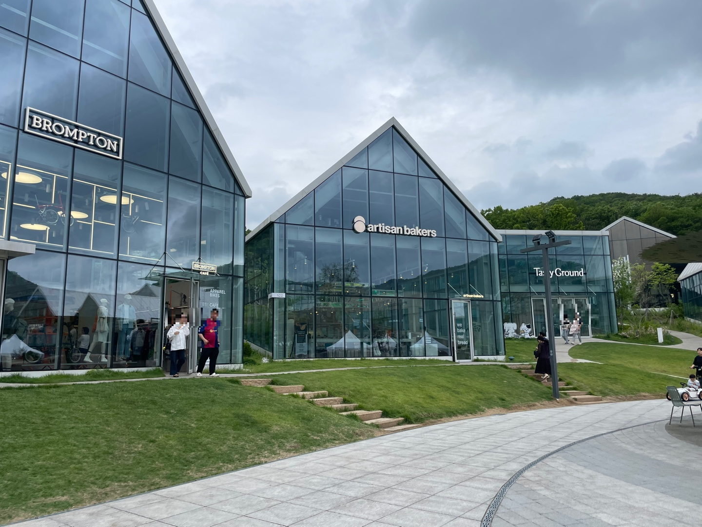 의왕 롯데 프리미엄 아울렛 주차 무료 잔디광장 카페 웁스어데이지