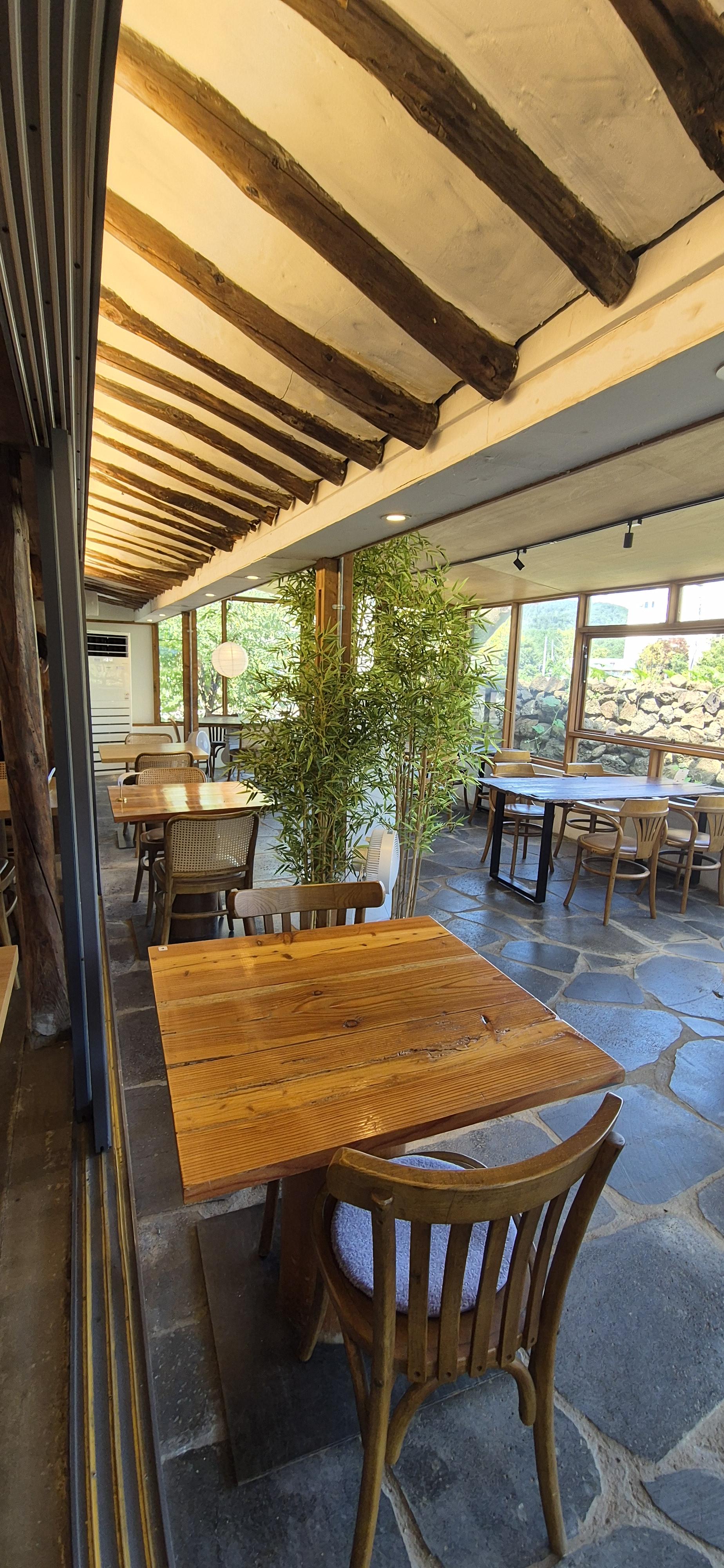 포천 고모리 저수지 맛집<어반제주>