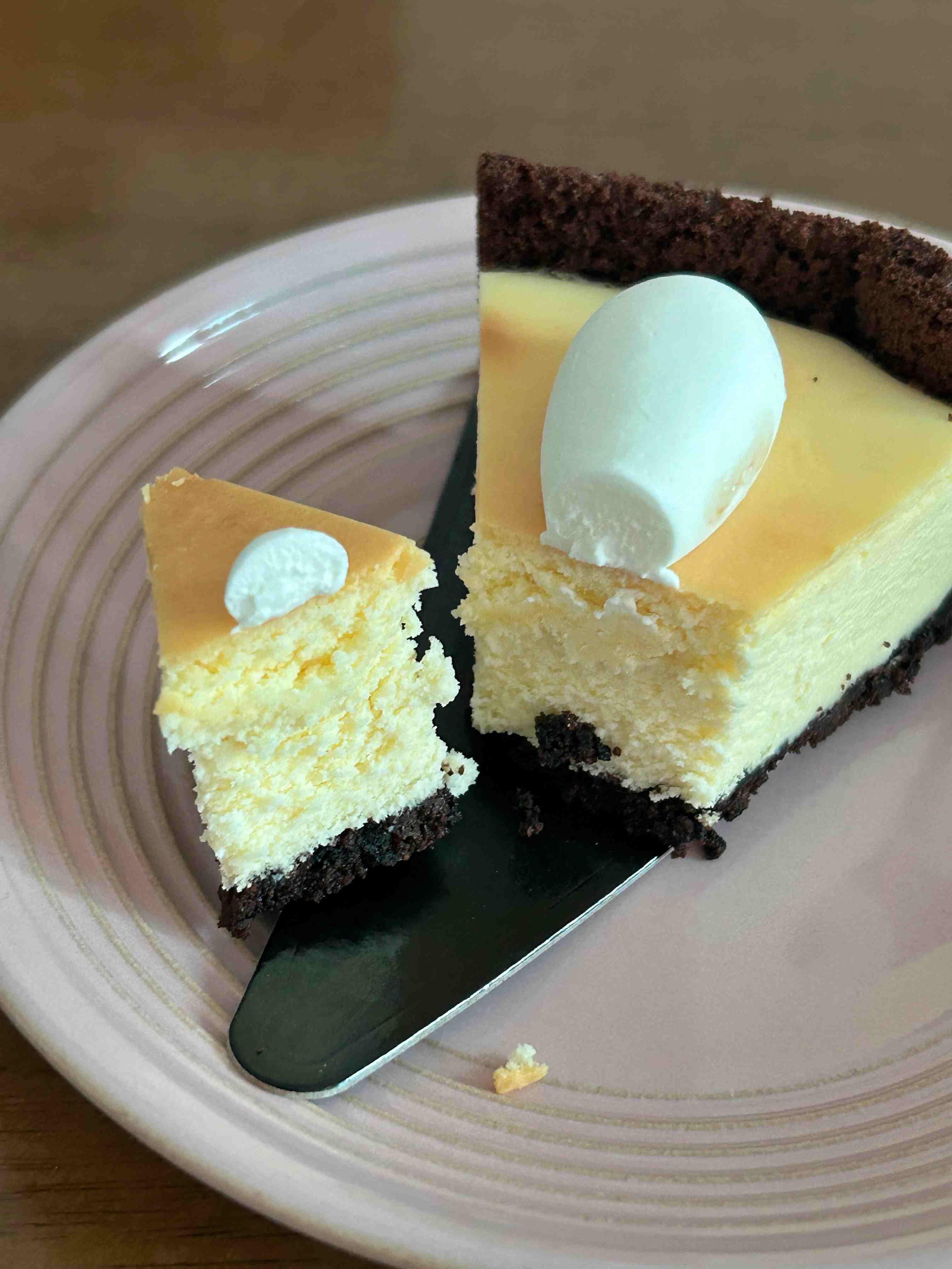 패스트리부티크 치즈케이크 단면