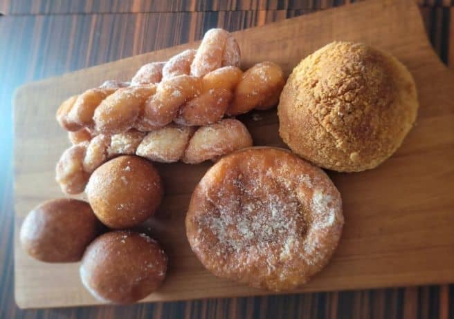 찹쌀도너츠 - 한번 맛보면 멈출수 없는 우리의 소울푸드