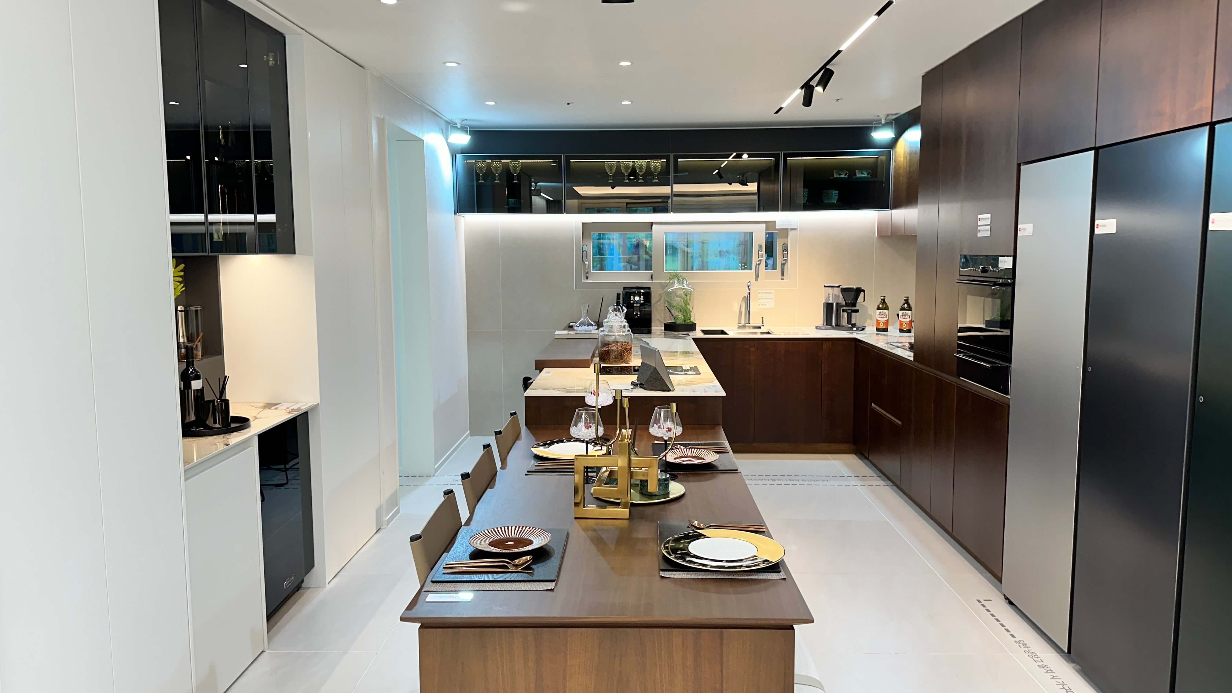 아주 더 하이클래스