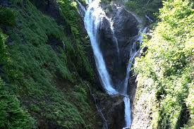  봉래폭포 여름철 힐링 장소 (출처:울릉크루즈/방방콕콕)