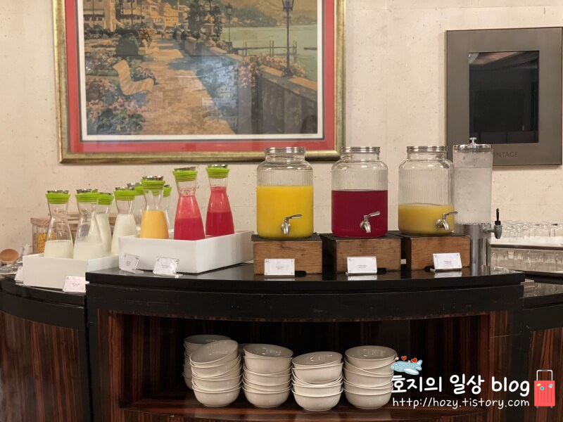 싱가폴 세인트레지스 조식뷔페 과일코너