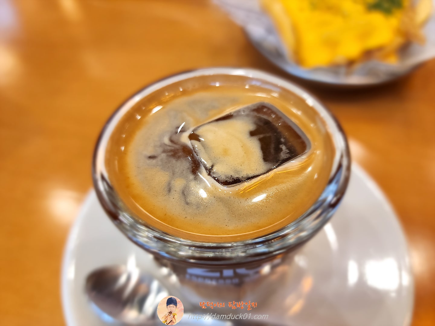 카페 코르타도