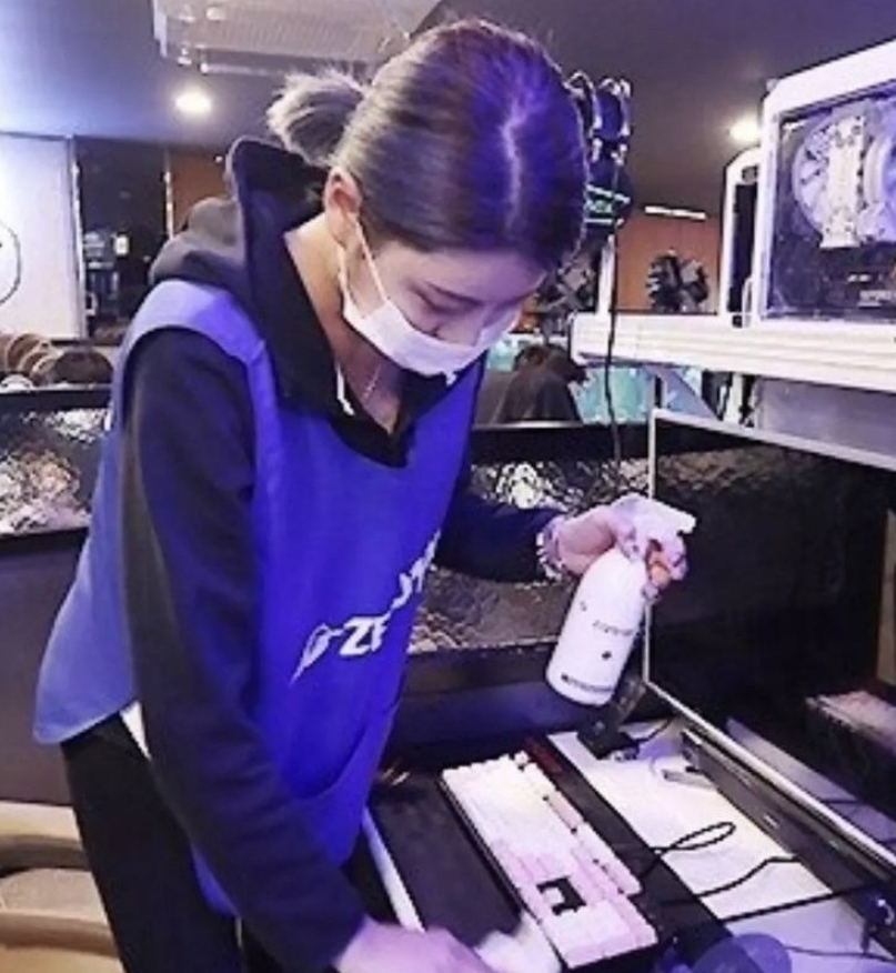 김이서 치어리더 맥심 화보 인스타 인기 재조명 PC방 알바 레전드 과거 결혼 남자 관계