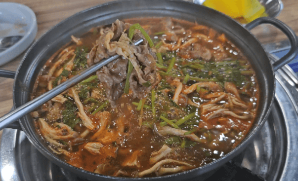 생생정보통 얼큰샤부칼국수 파주 손칼국수 맛집