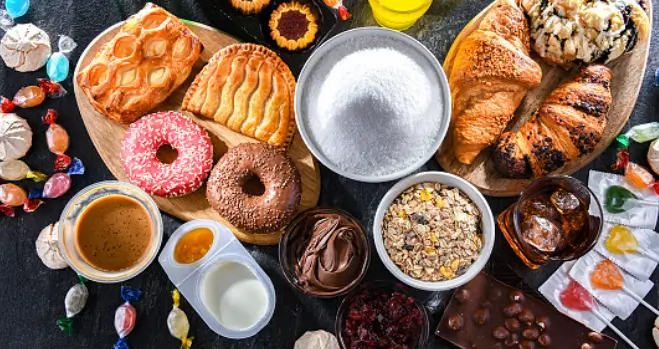 혈압 높을 때 피해야 하는 음식