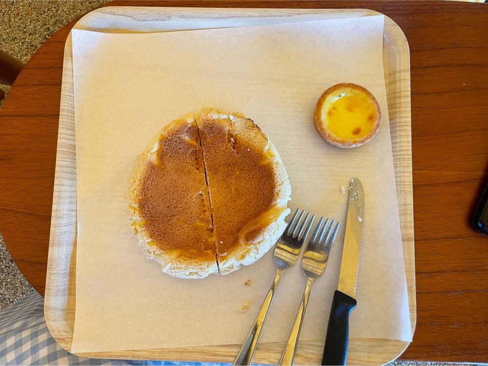 왕송호수-카페-커피트레인-주문한-에그타르트,왕송-보름달