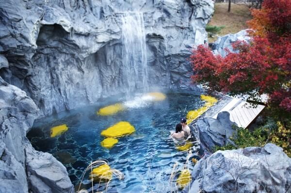 국내 겨울 가족 여행지 추천 설악 워터피아 스파밸리