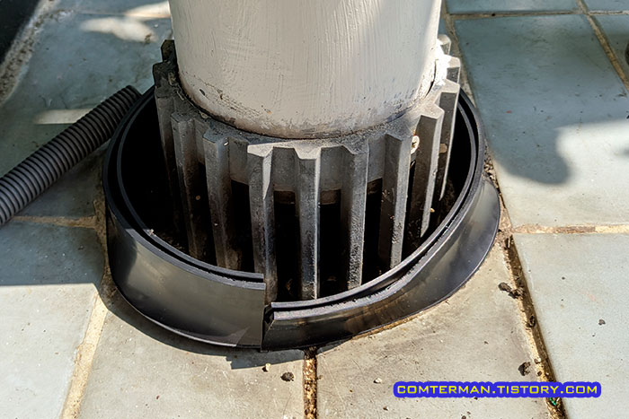 배수관 커버 하단 패킹 설치