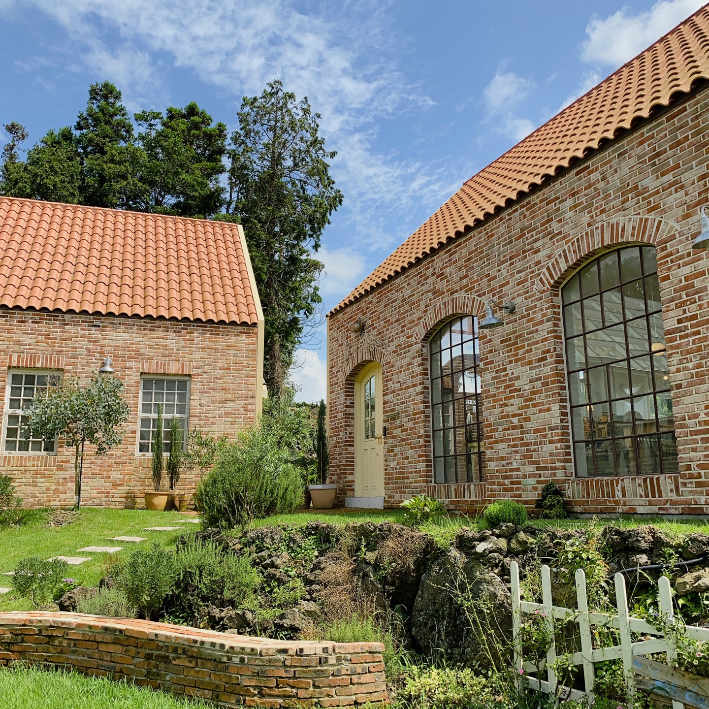 제주 조천 동백동산 자드부팡(jas de bouffan) 카페 리뷰 추천 주차 후기 솔직후기