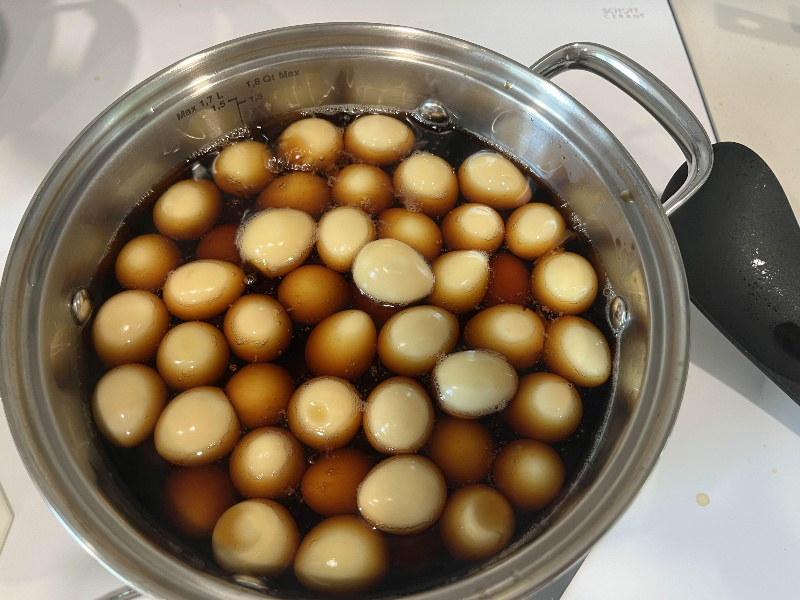 메추리알 넣기