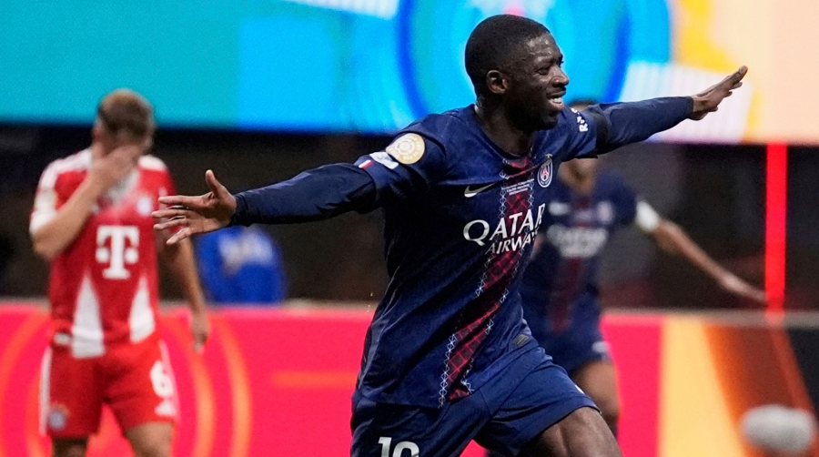 골을 넣고 포효하는 우스만 뎀벨레