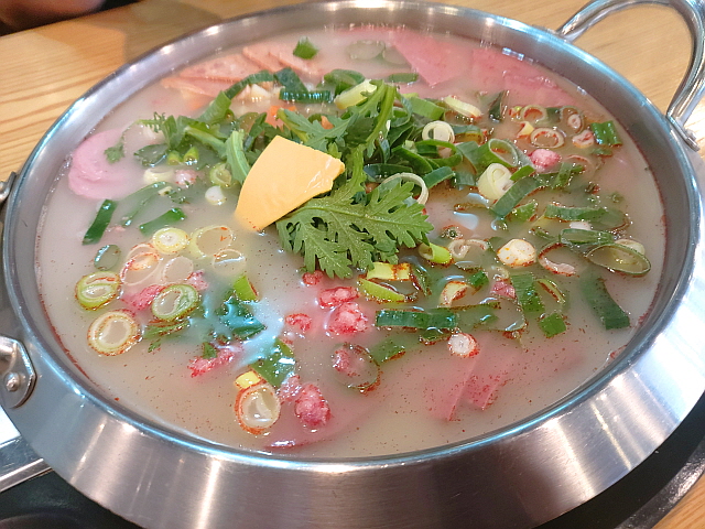 놀부부대찌개 기본