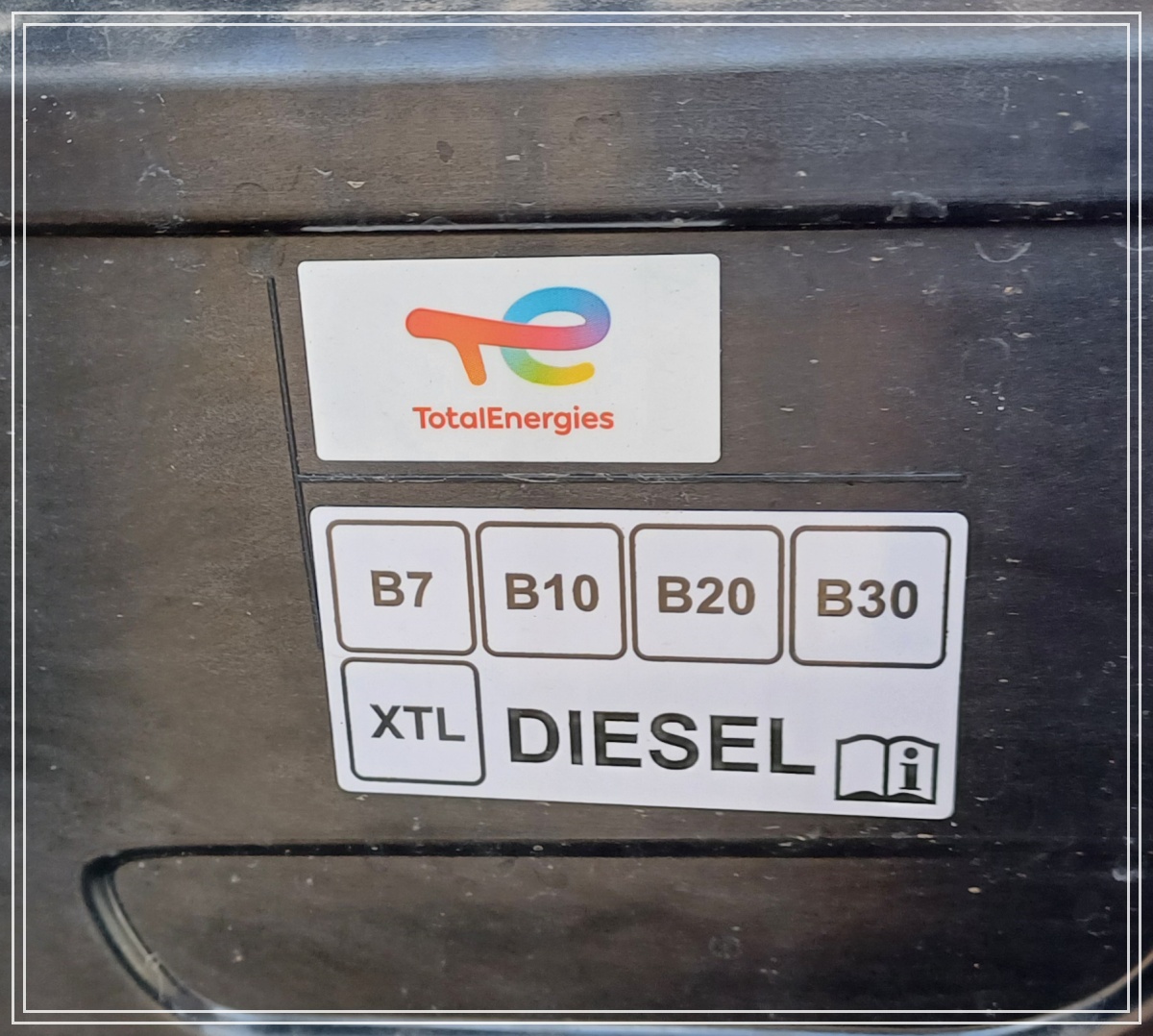 유럽여행-주유소-주유구