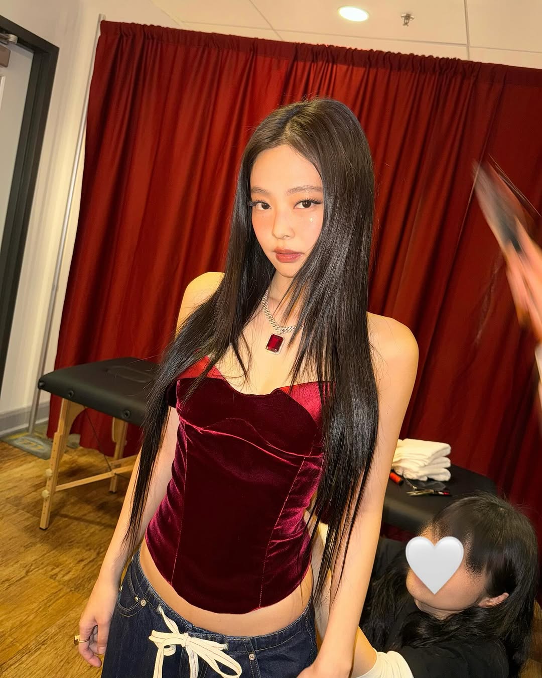 제니, 빌보드 스테이지 출연 유튜브 바로가기