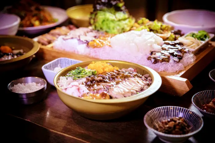 모니카 립제이 오션뷰 횟집 섭국 물회 모듬회 속초 청초호 엑스포공원 맛집
