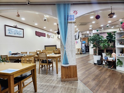 한강한정식1층내부