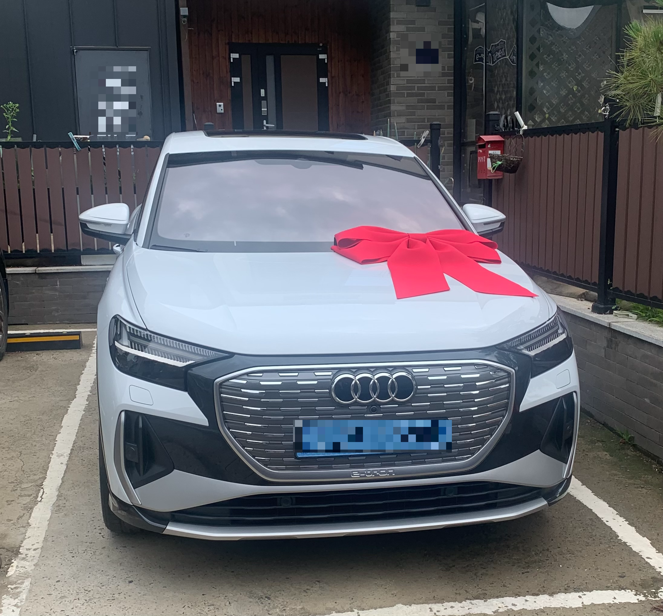 2023 아우디 Q4 e-트론 총정리