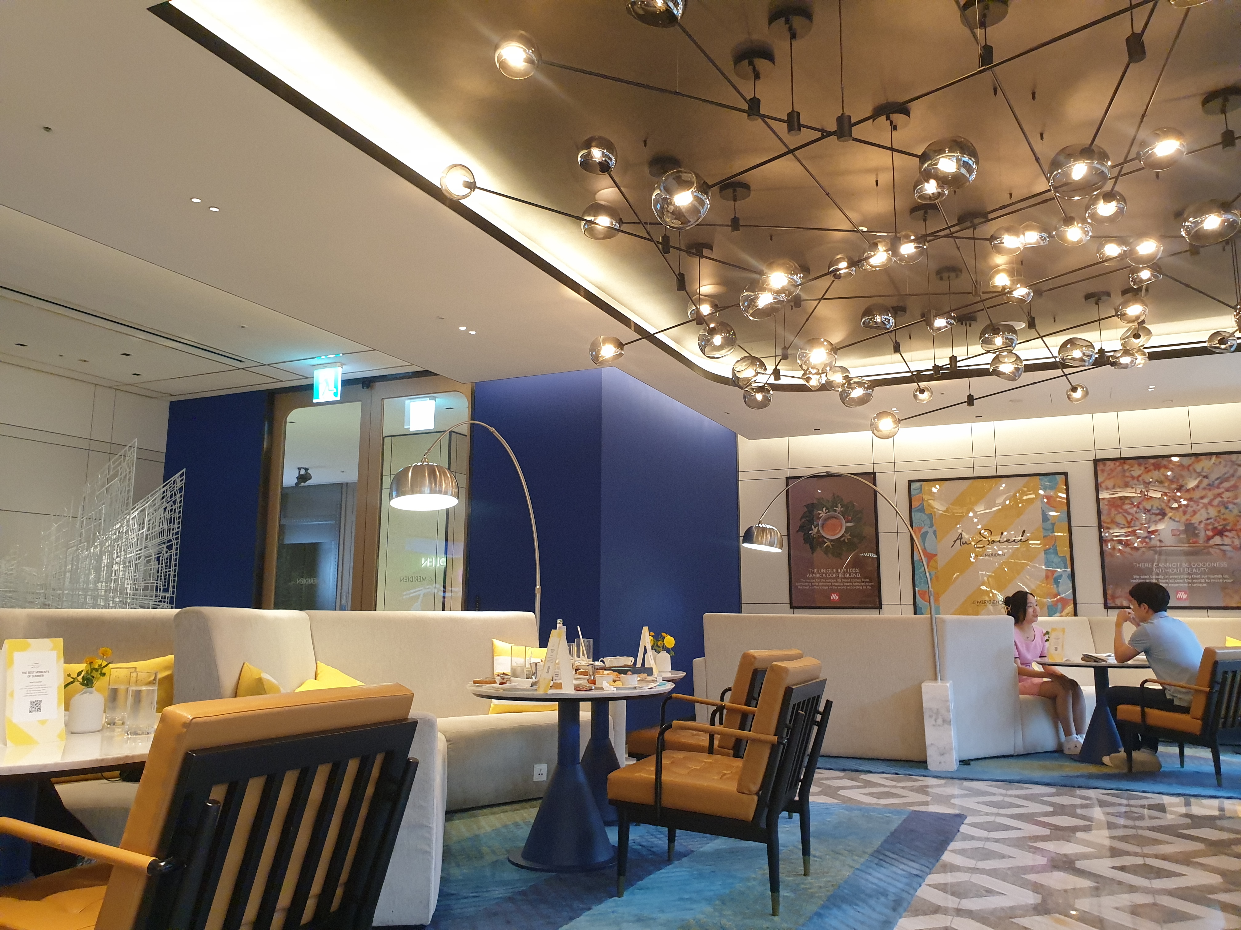 명동 르메르디앙 호텔 4층 카페