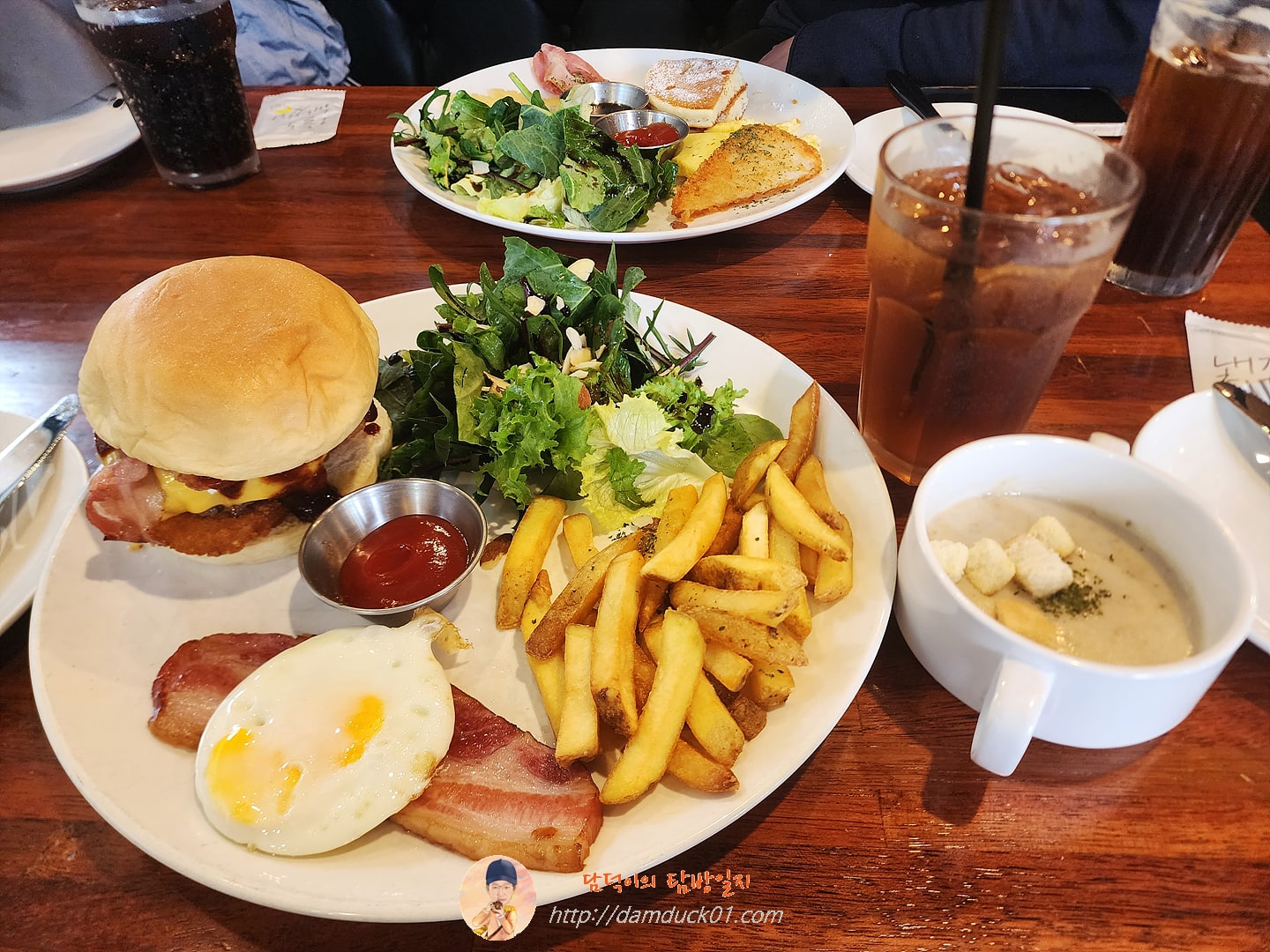 더 버거 팬트리