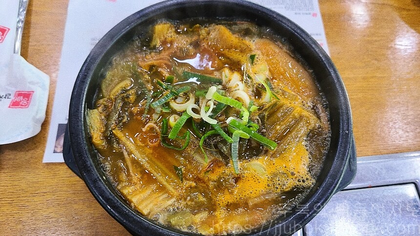 왕뼈-감자탕-안동국밥