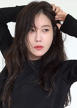 배우이지아