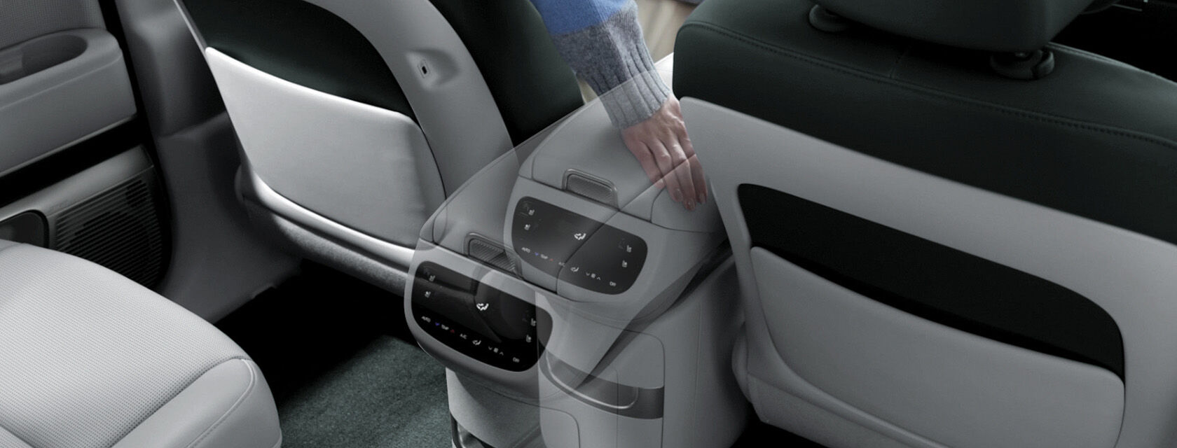 아이오닉9 1열 센터콘솔 슬라이딩 기능 (유니버셜아일랜드 2.0 기능은 6인승 차량에 기본적용)