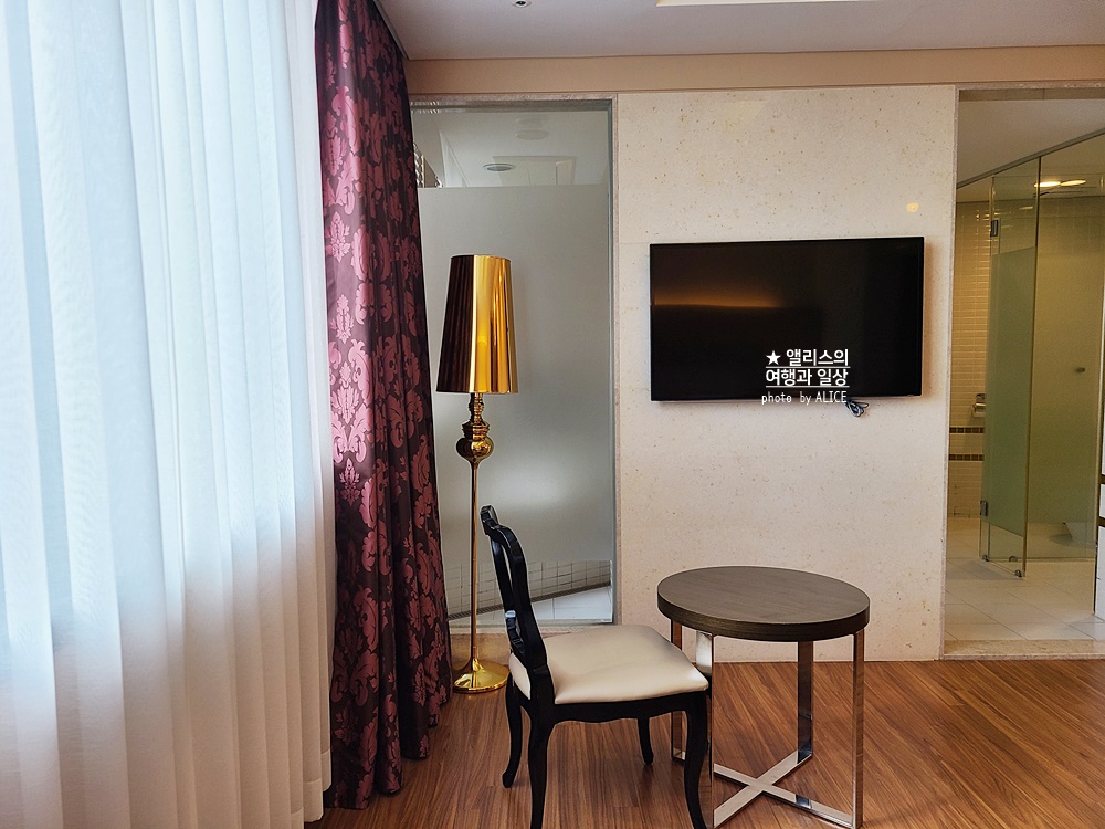 잠실 파로스 호텔 아늑한 디럭스 더블룸 직접 투숙해보니 좋음 가성비 위치 좋은 호텔