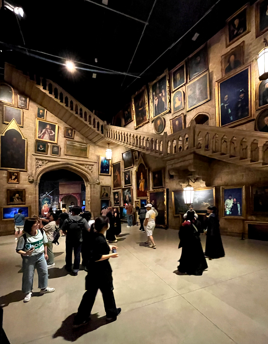 워너 브라더스 해리포터 스튜디오 - 움직이는 계단 (Marble Staircase)