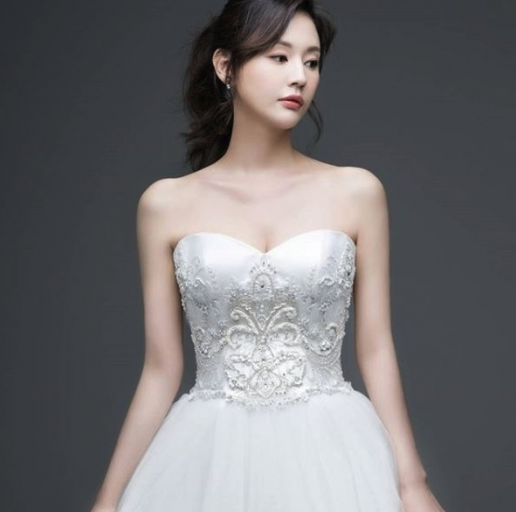 서유정 드레스 몸매