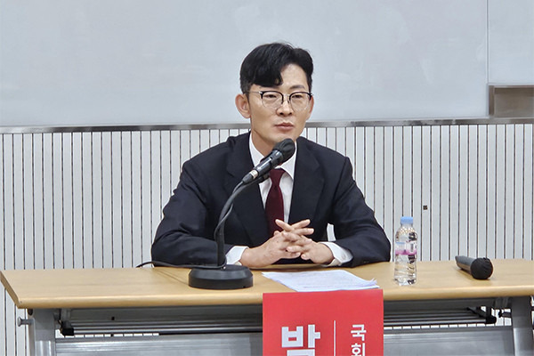 박충권 정동영 통일부장관 설전