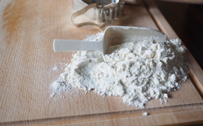 기름때 청소 밀가루