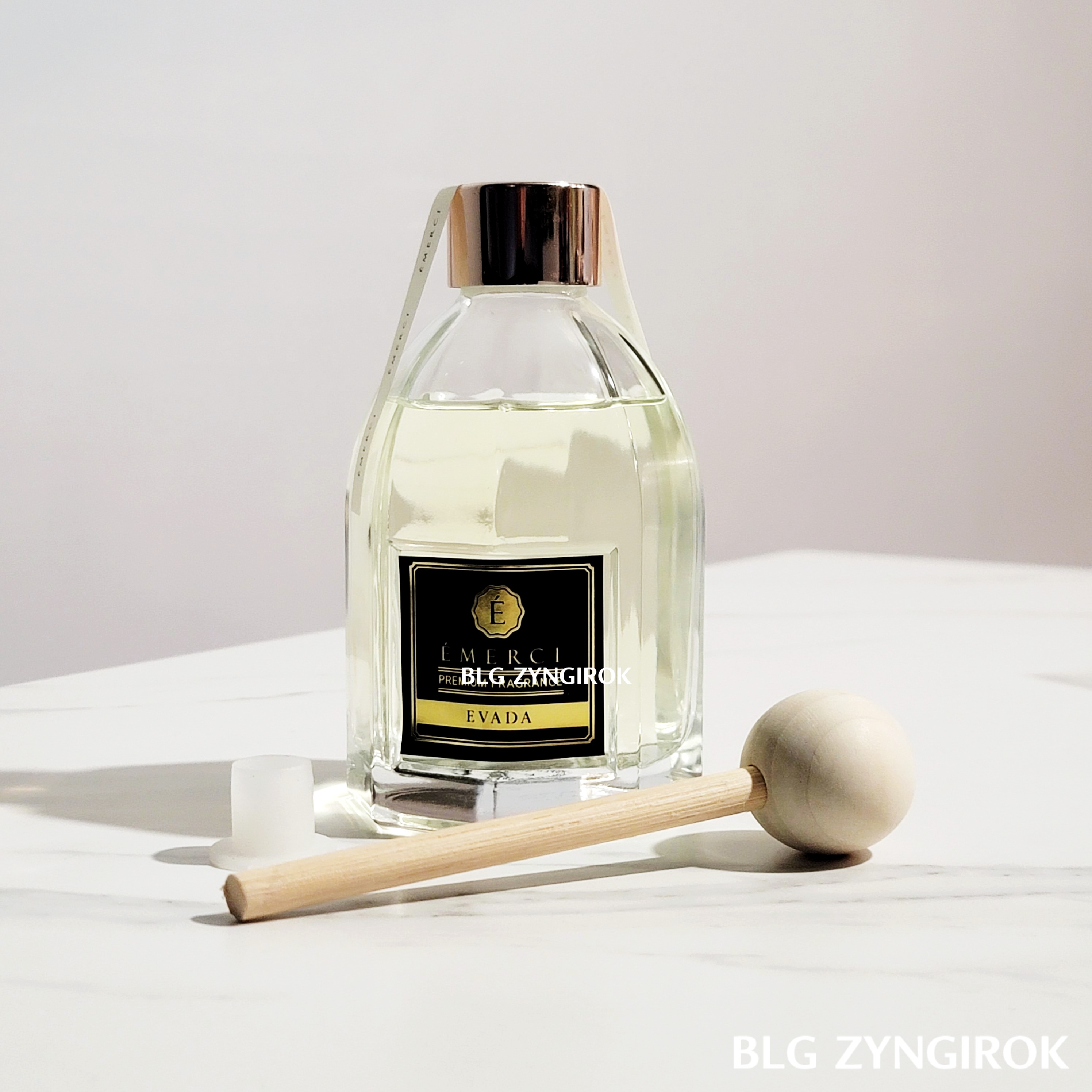 에멜시 에바다 디퓨저 전체 구성품 모습이다.