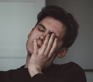 목 디스크 증상 원인 운동요법 치료방법