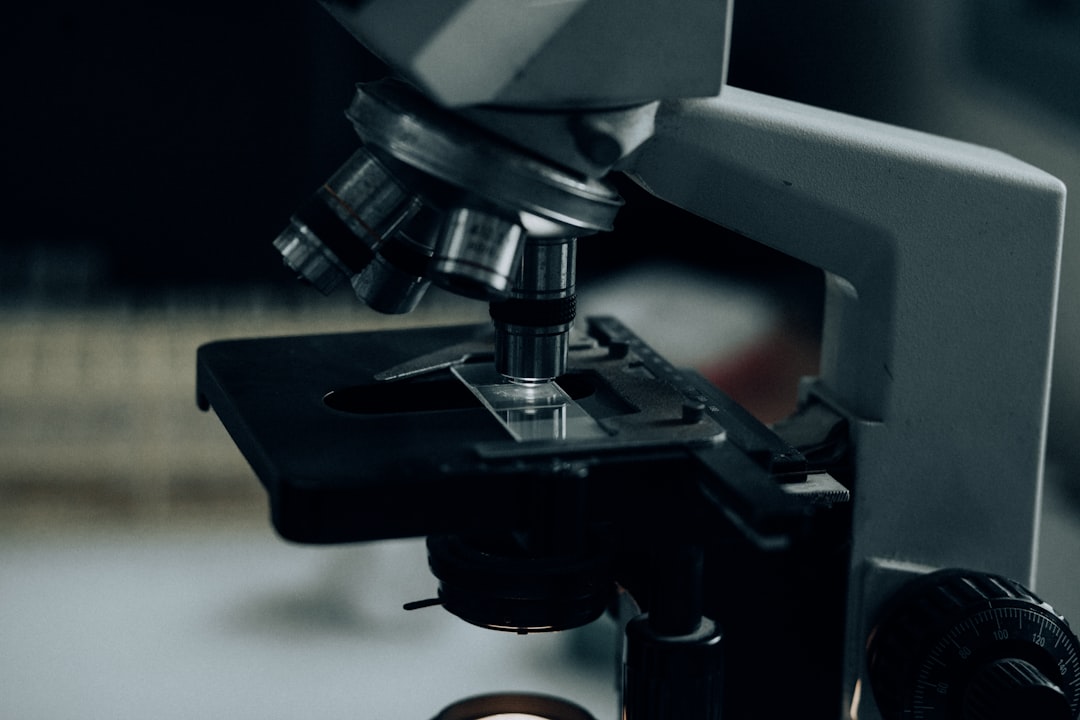 Microscope