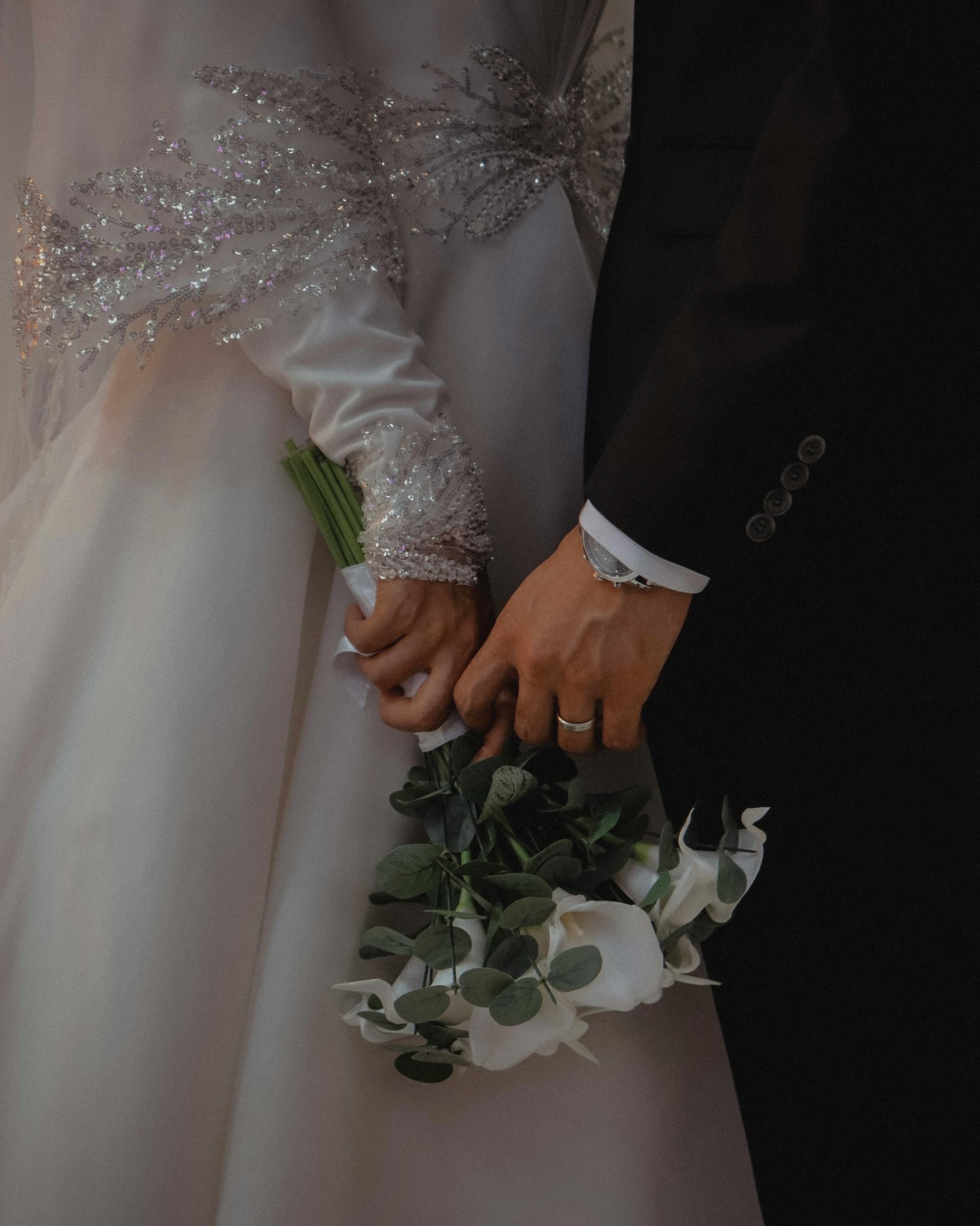 스몰 웨딩, 정말 저렴할까? 일반 결혼식과 비용 비교 분석