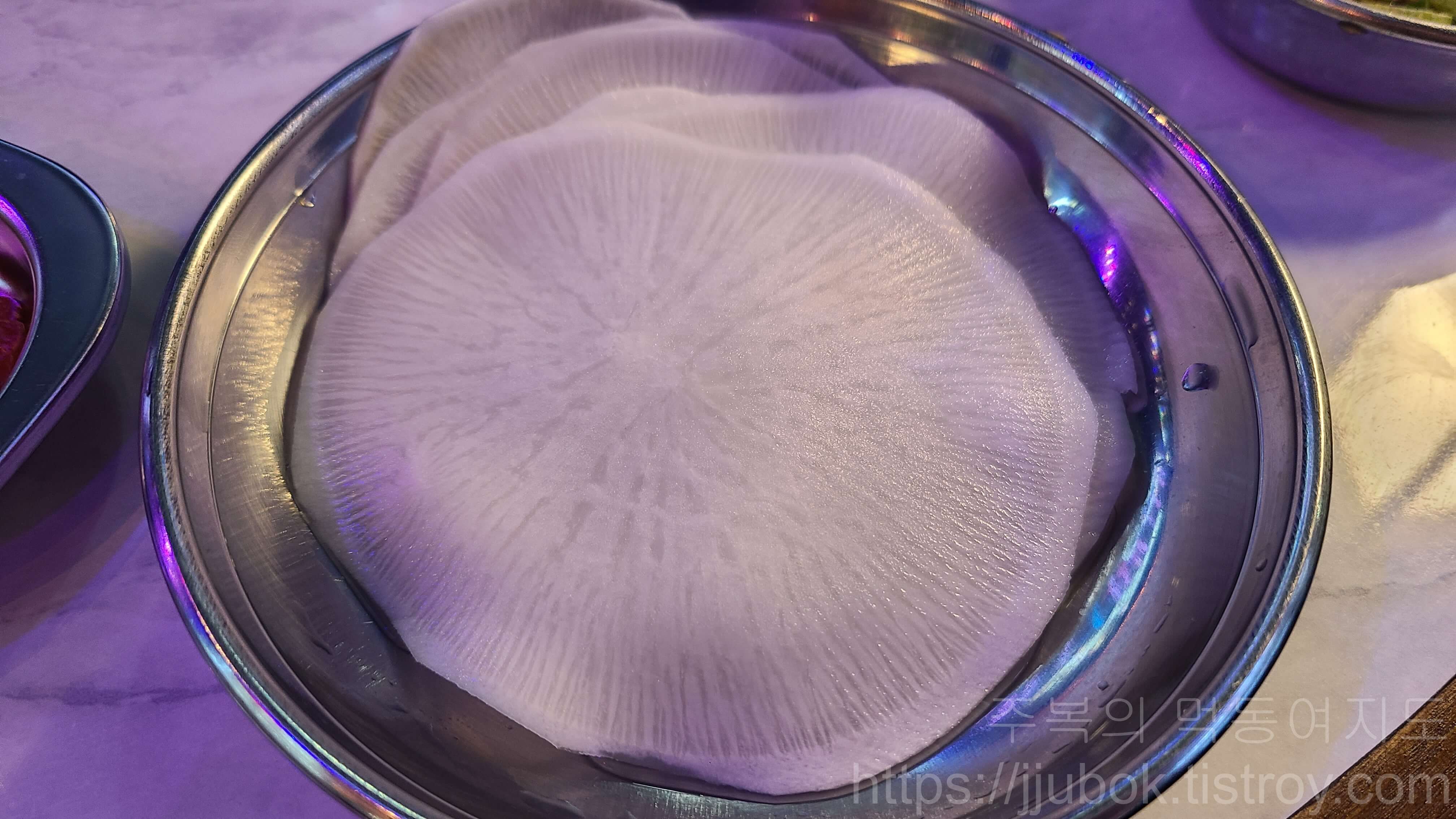 돼슐랭-삼산점-밑반찬-2