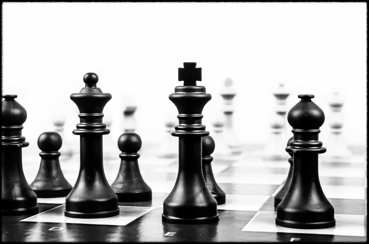 체스 (Chess): 전략과 집중의 예술의 보드게임